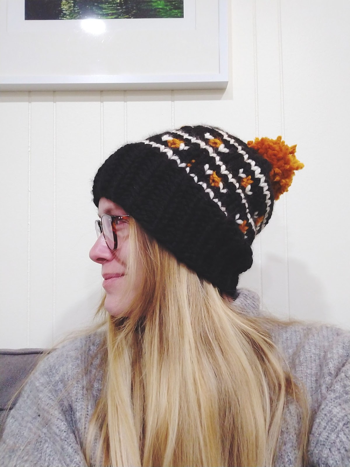 Chunky Bee Knit Hat - My First Free Knitting Pattern